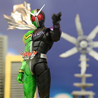 [AKIBAショールーム] S.H.Figuarts 仮面ライダー特集展示開始！魂NATION2016開催記念商品の展示も！