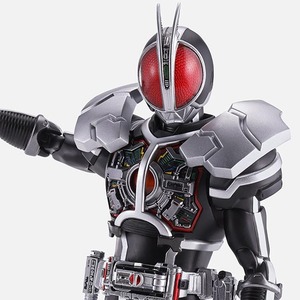 S.H.Figuarts（真骨彫製法） 仮面ライダーファイズ アクセルフォーム