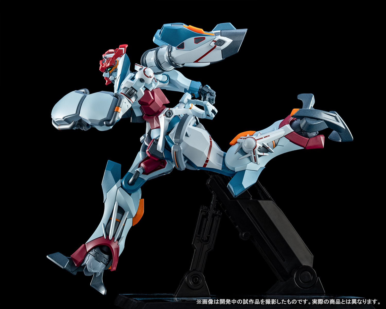 主役機が塗装済み完成品でついに登場!8月発売予定「METAL ROBOT魂 <SIDE MS> GQuuuuuuX」製品サンプル紹介&最新情報公開