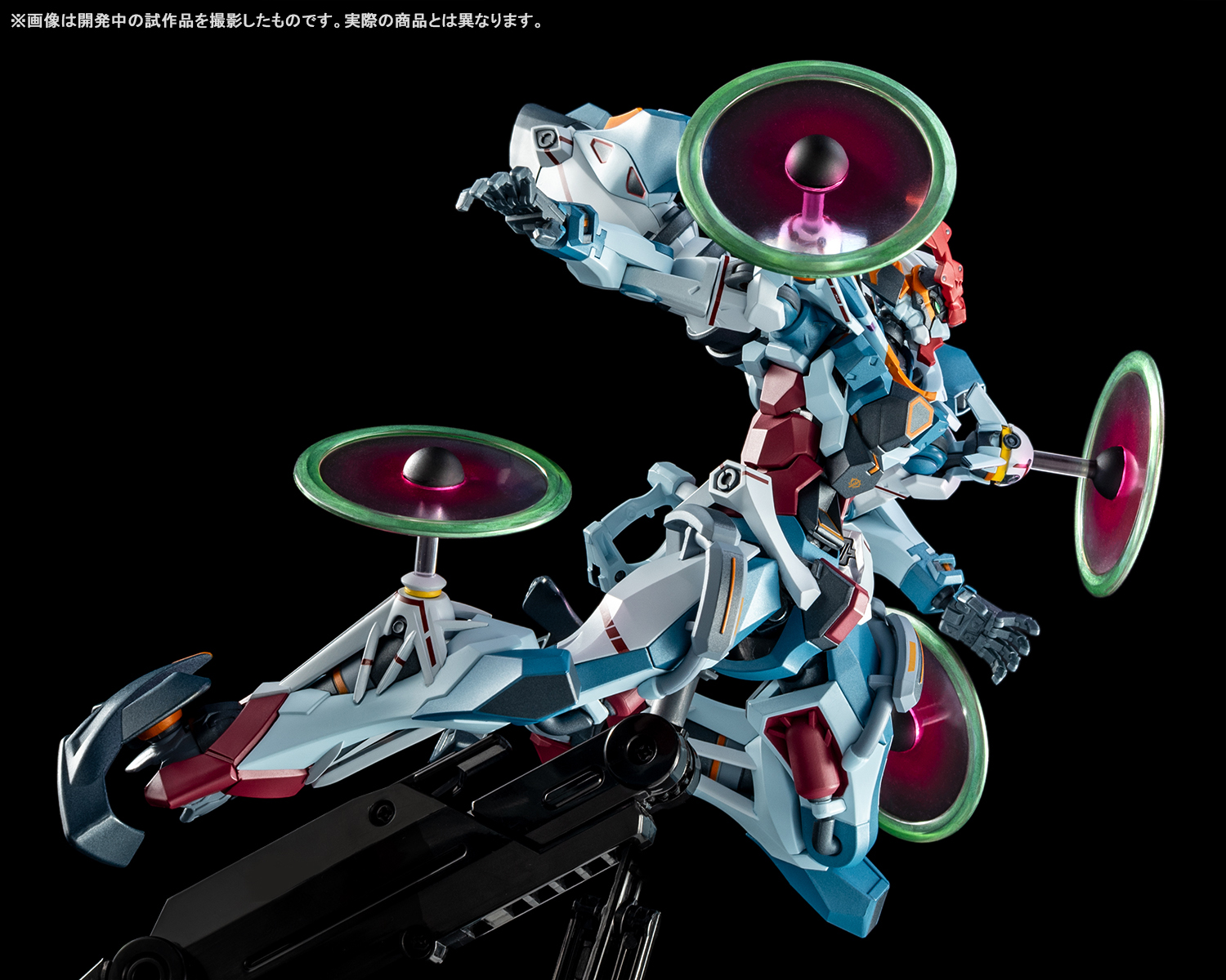 主役機が塗装済み完成品でついに登場!8月発売予定「METAL ROBOT魂 <SIDE MS> GQuuuuuuX」製品サンプル紹介&最新情報公開